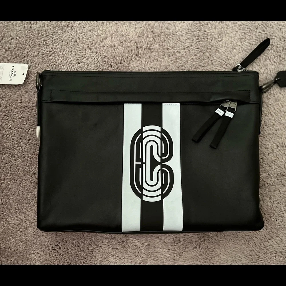 Coach New York large pouch shoulder bag QBQ6S black silver new $398 89914